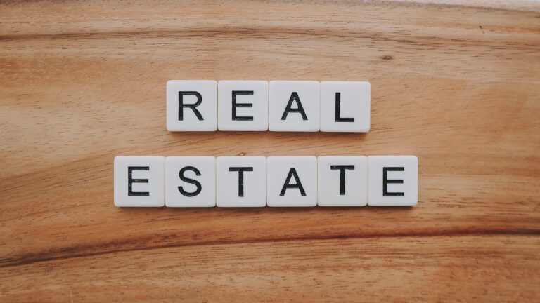 découvrez les dernières tendances et actualités de l'immobilier avec notre plateforme dédiée à l'achat, la vente et la location de biens immobiliers.